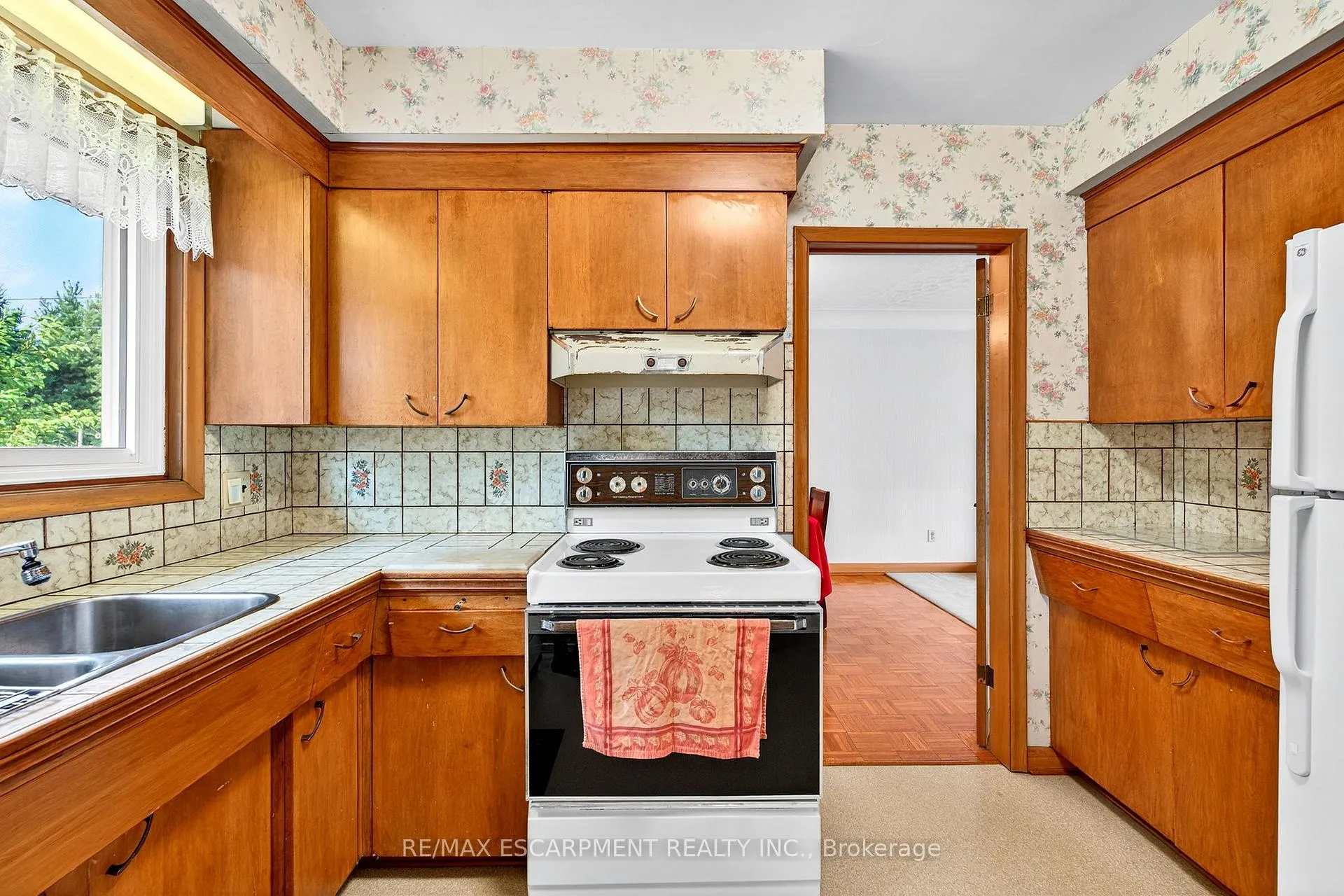 Photo 11 of 171 Bendamere Avenue, Hamilton, Buchanan — HOMEH