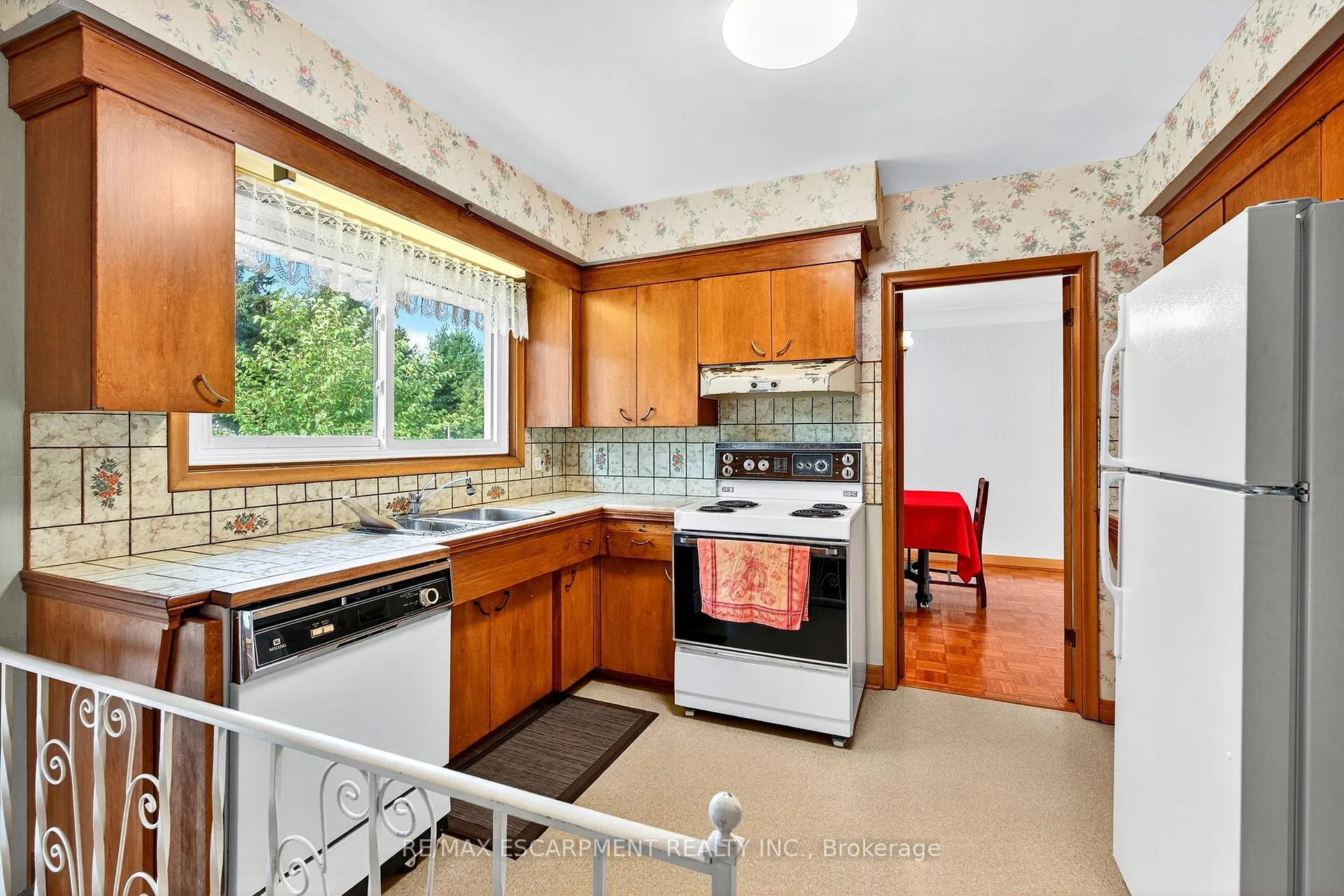 Photo 13 of 171 Bendamere Avenue, Hamilton, Buchanan — HOMEH