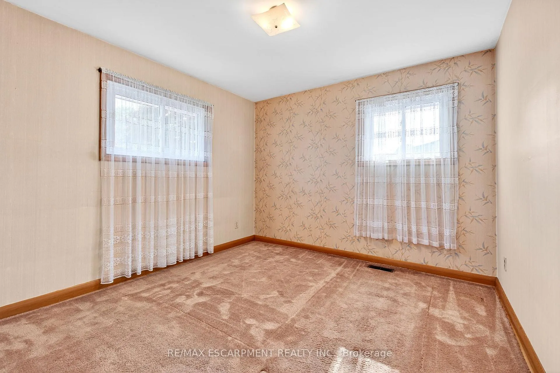 Photo 22 of 171 Bendamere Avenue, Hamilton, Buchanan — HOMEH