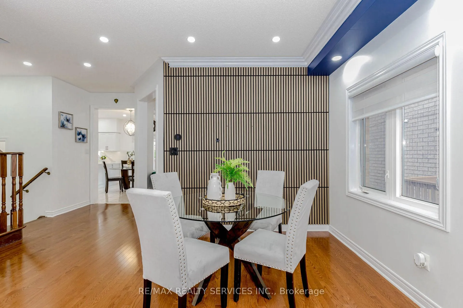 Photo 8 of 10 Cedarsprings Way, Brampton, Sandringham-Wellington — HOMEH