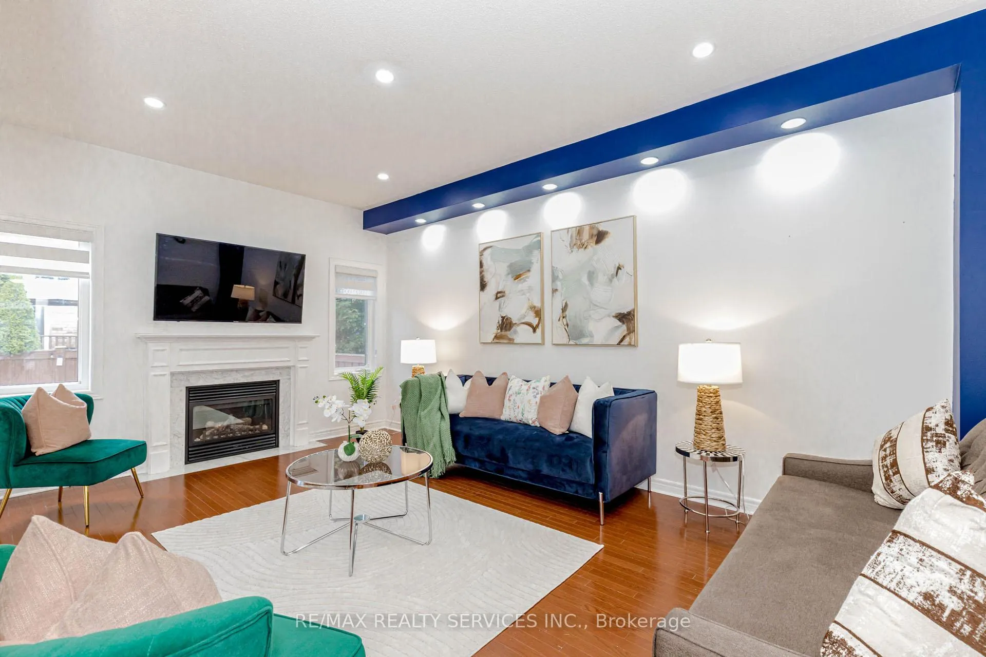Photo 9 of 10 Cedarsprings Way, Brampton, Sandringham-Wellington — HOMEH