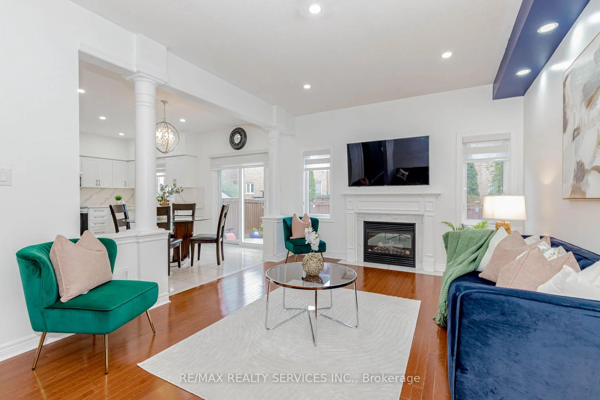 Photo 10 of 10 Cedarsprings Way, Brampton, Sandringham-Wellington — HOMEH