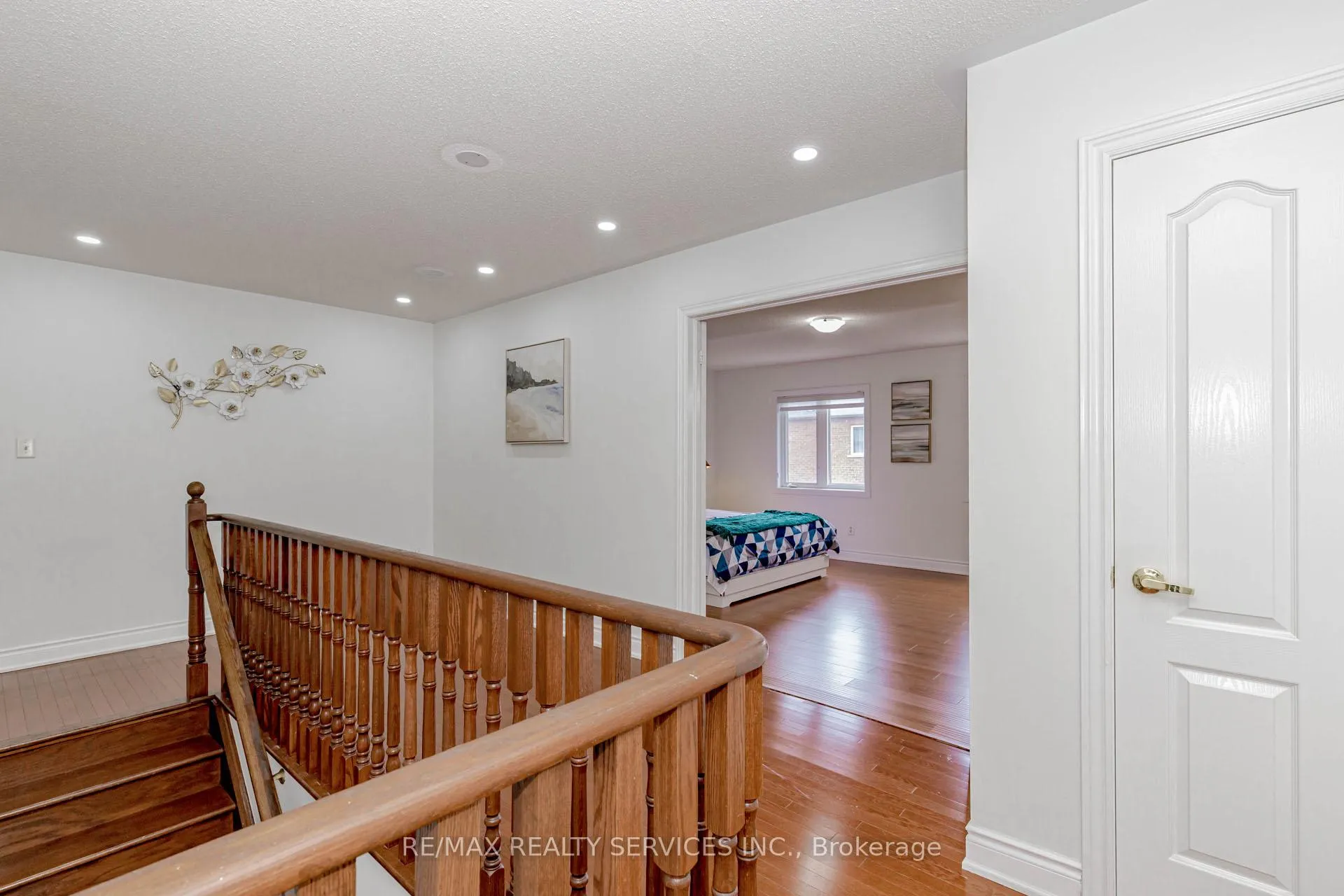 Photo 22 of 10 Cedarsprings Way, Brampton, Sandringham-Wellington — HOMEH
