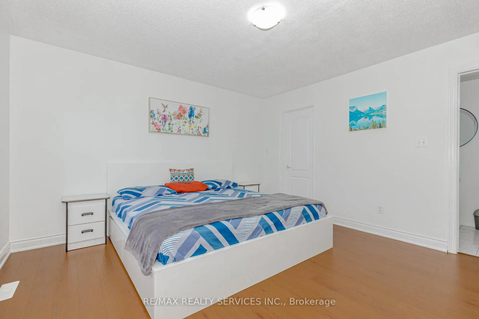 Photo 36 of 10 Cedarsprings Way, Brampton, Sandringham-Wellington — HOMEH