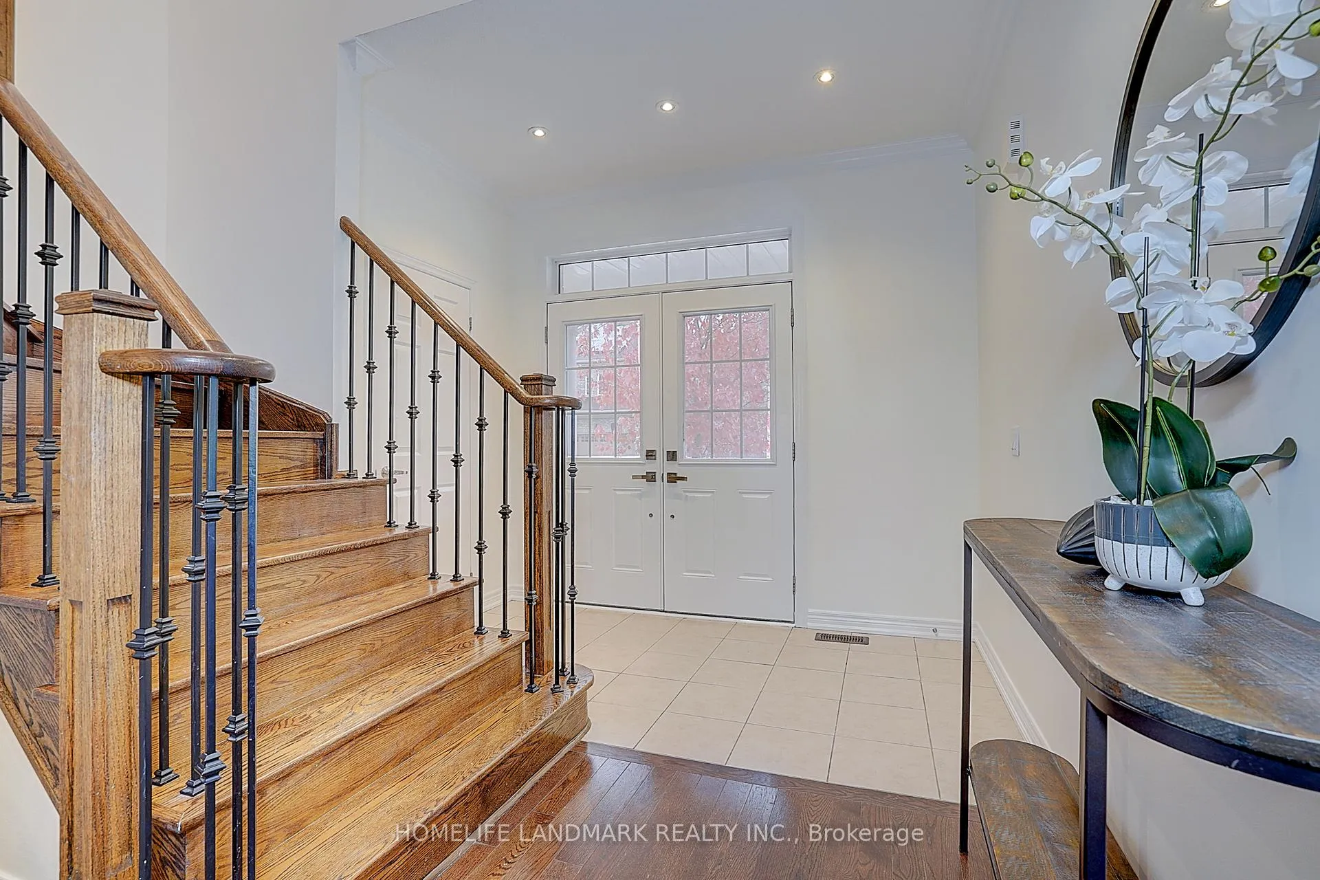 Photo 3 of 16 beacon point Street, Markham, Wismer — HOMEH