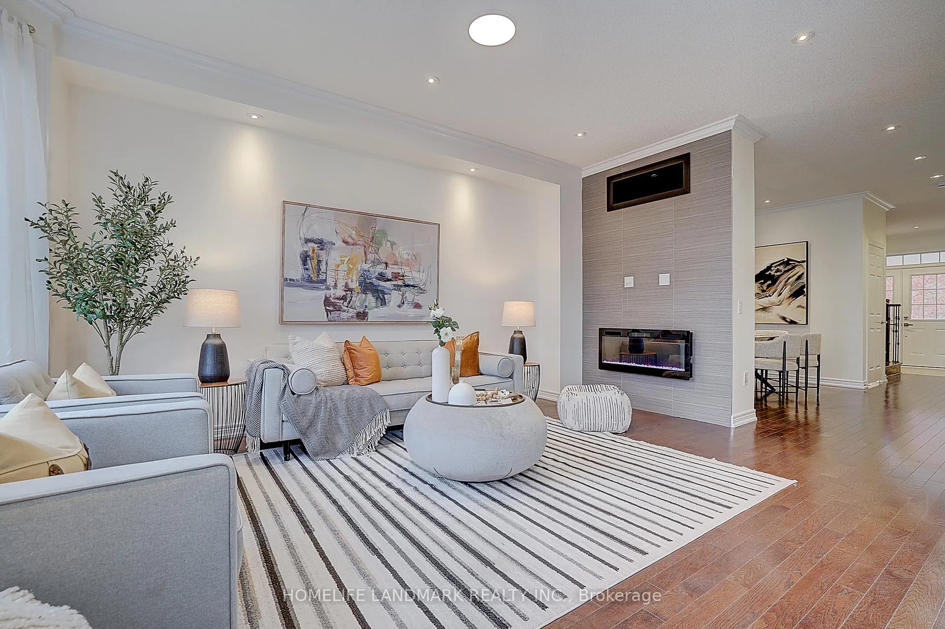 Photo 10 of 16 beacon point Street, Markham, Wismer — HOMEH