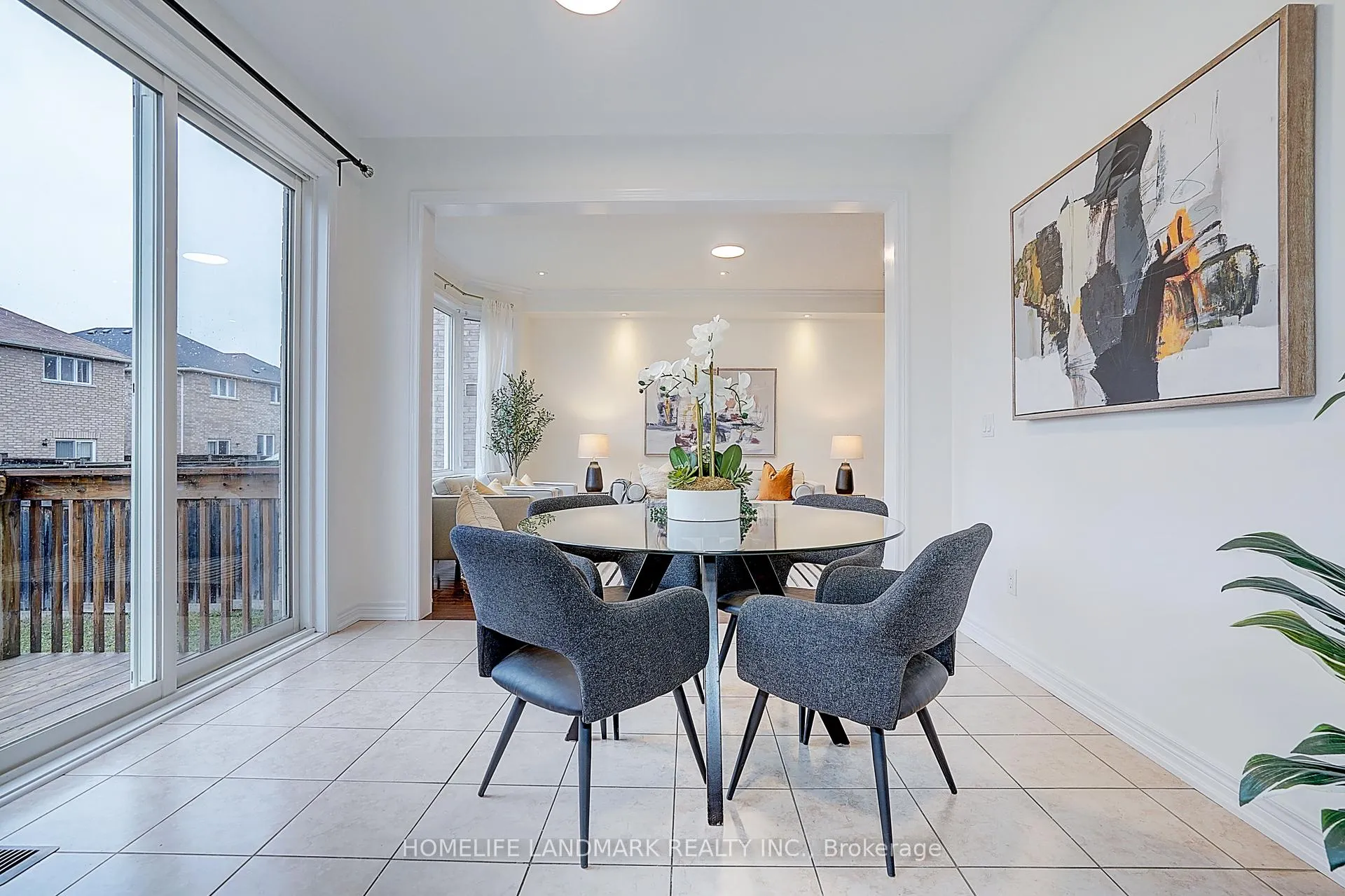Photo 14 of 16 beacon point Street, Markham, Wismer — HOMEH