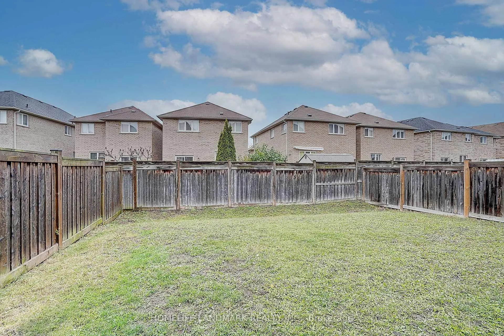 Photo 32 of 16 beacon point Street, Markham, Wismer — HOMEH