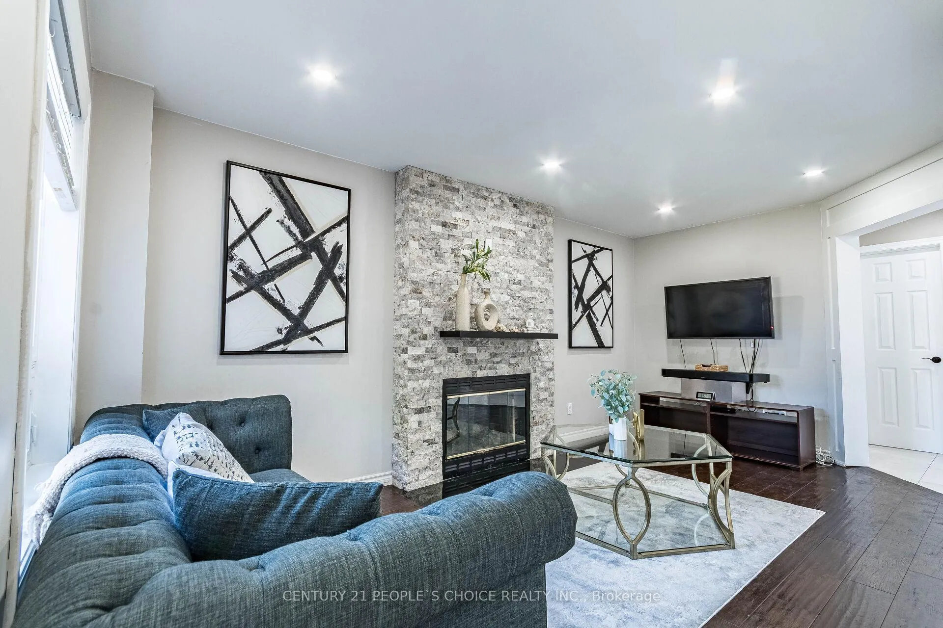 Photo 19 of 414 Cundles Road W, Barrie, Northwest — HOMEH