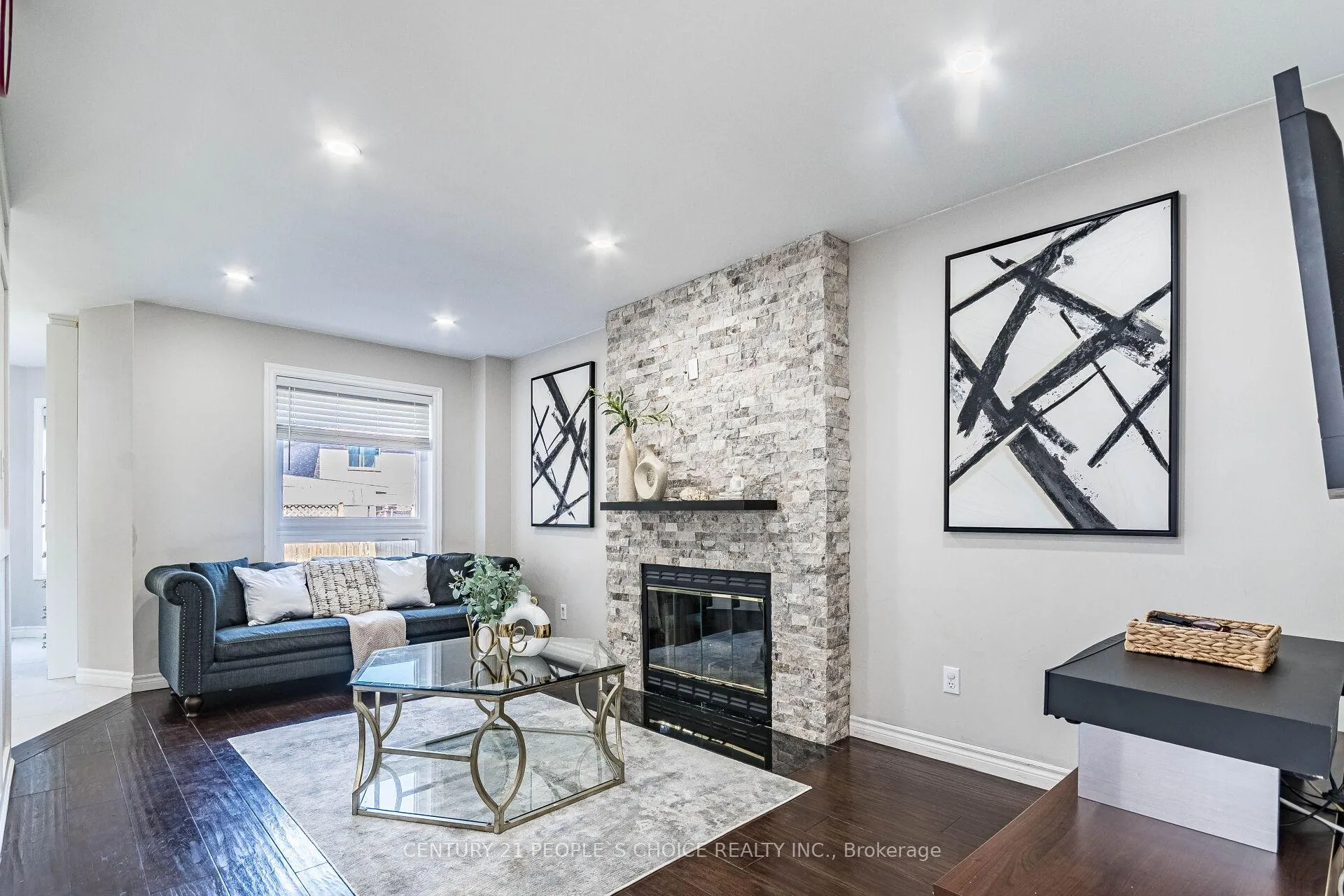 Photo 20 of 414 Cundles Road W, Barrie, Northwest — HOMEH