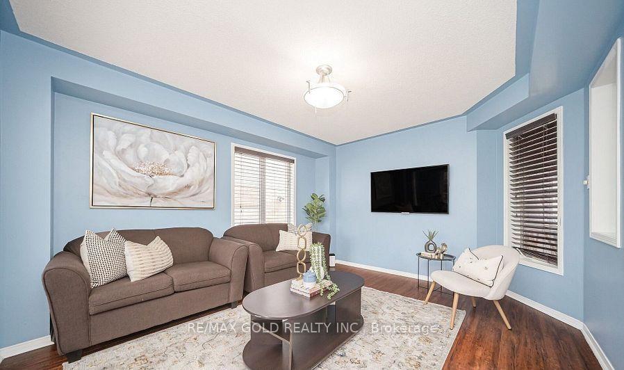 Photo 28 of 108 Black Forest Drive N, Brampton, Sandringham-Wellington — HOMEH