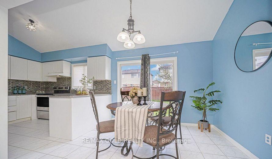 Photo 30 of 108 Black Forest Drive N, Brampton, Sandringham-Wellington — HOMEH