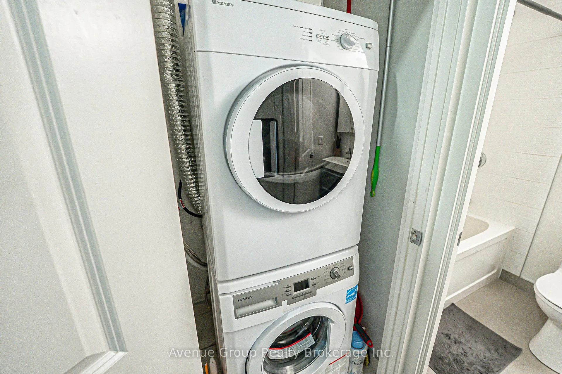 Photo 14 of Unit 415, 180 Enterprise Boulevard, Markham, Unionville — HOMEH