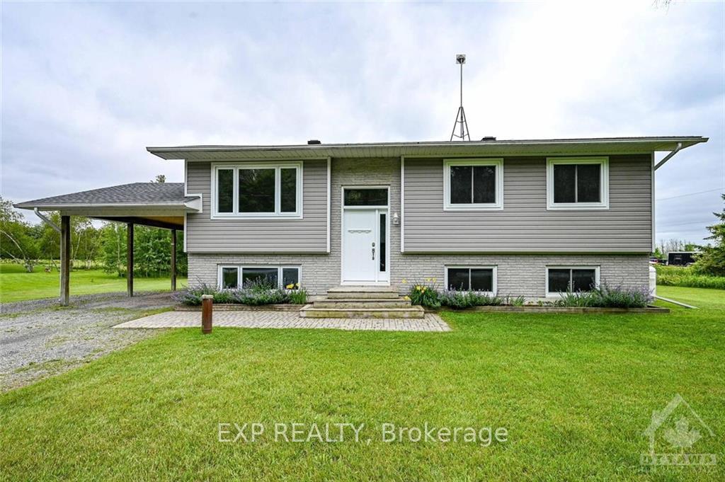 Photo 3 of 618 Latimer Road, Edwardsburgh/Cardinal, Edwardsburgh/Cardinal Twp — HOMEH