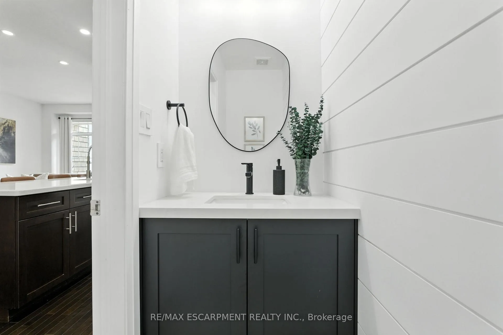 Photo 25 of Unit 34, 337 Beach Boulevard, Hamilton, Hamilton Beach — HOMEH