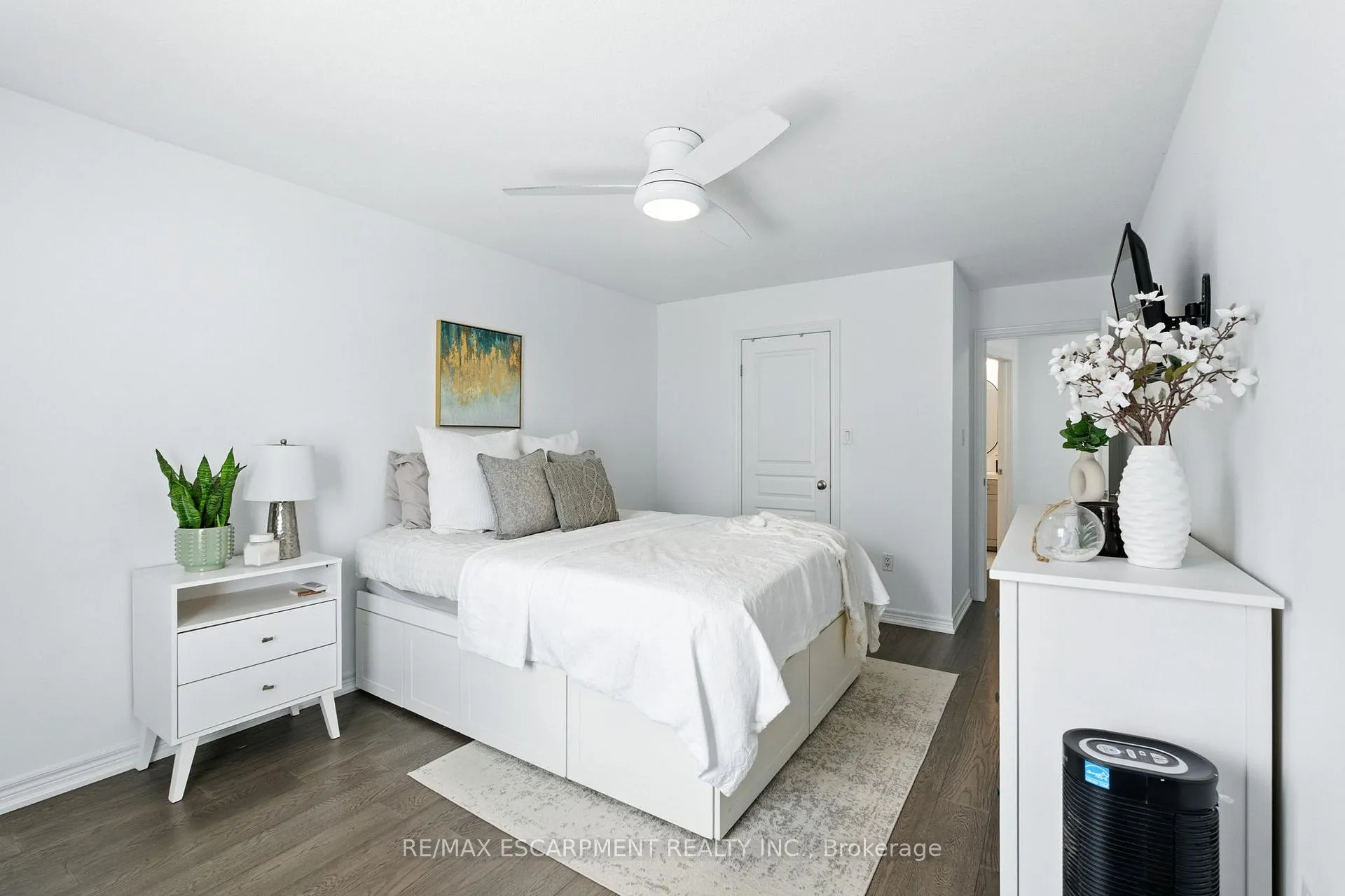 Photo 40 of Unit 34, 337 Beach Boulevard, Hamilton, Hamilton Beach — HOMEH