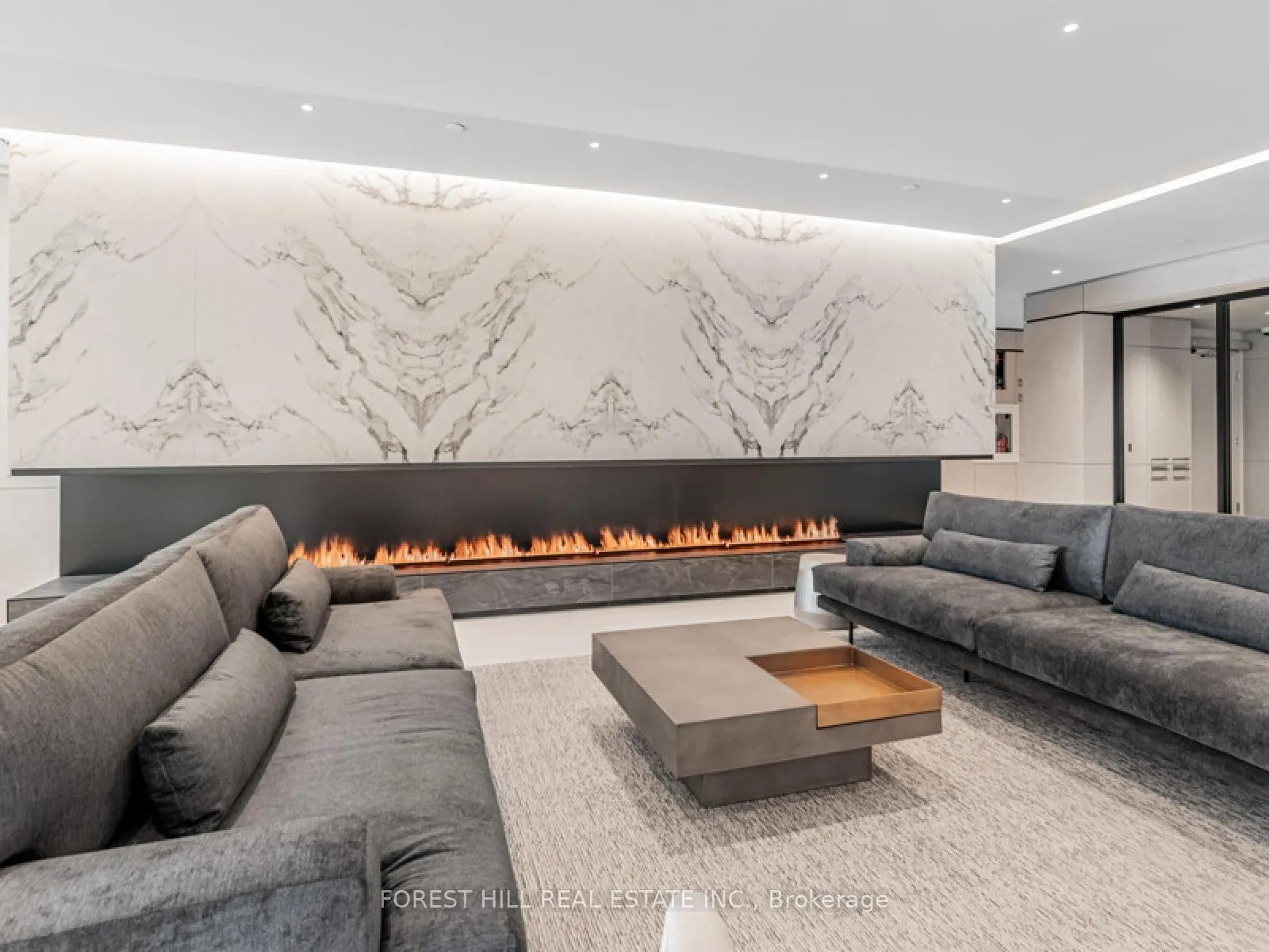 Photo 14 of Unit 1601, 30 Upper Mall Way, Vaughan, Brownridge — HOMEH