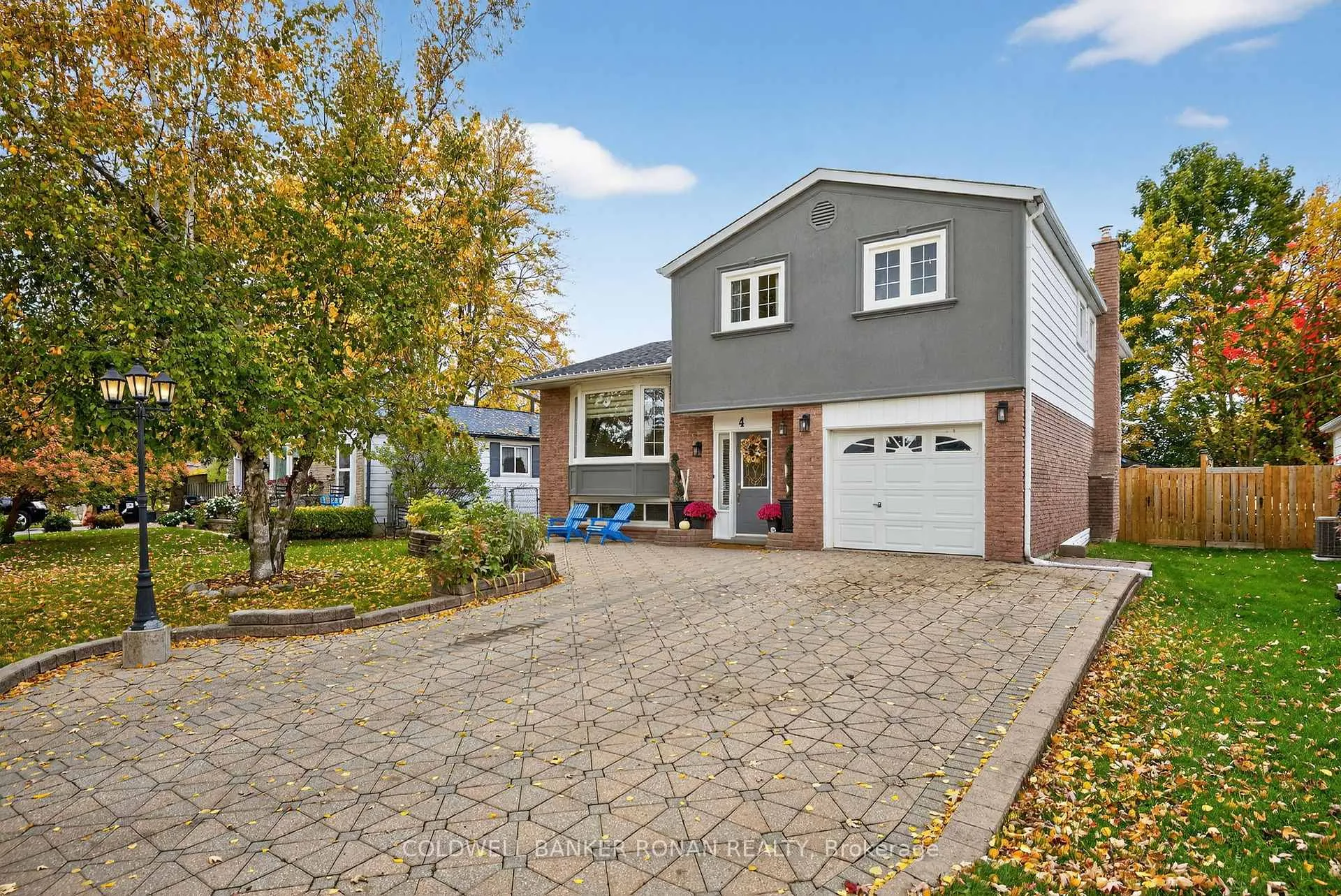 Photo 2 of 4 Thomas Street, New Tecumseth, Beeton — HOMEH
