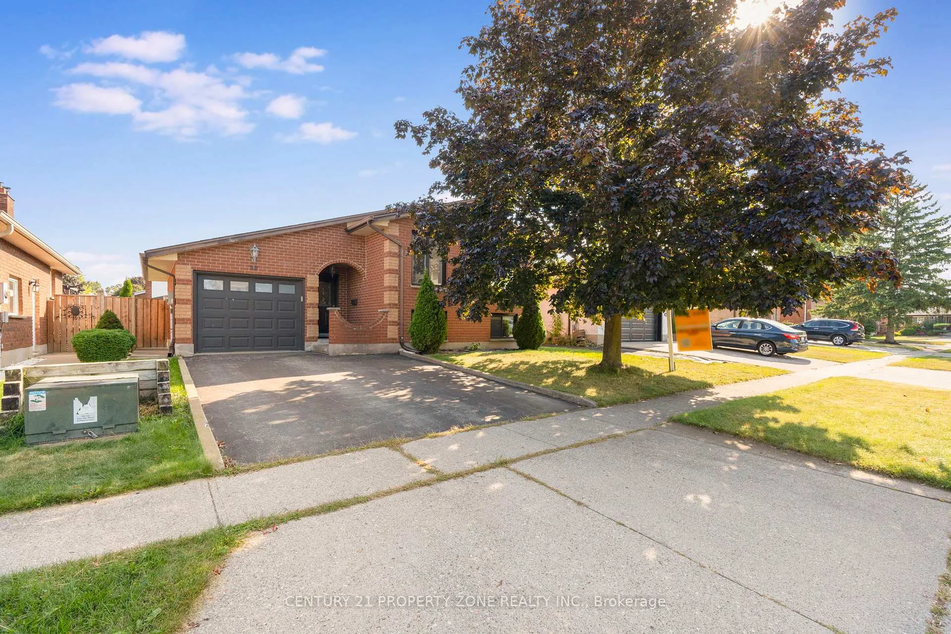 Photo 1 of 39 Southview Crescent, Cambridge — HOMEH