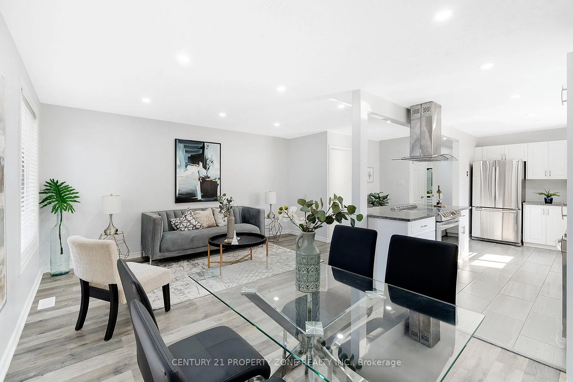 Photo 7 of 39 Southview Crescent, Cambridge — HOMEH