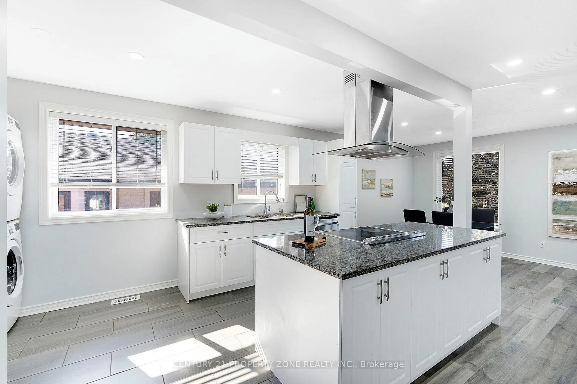 Photo 8 of 39 Southview Crescent, Cambridge — HOMEH
