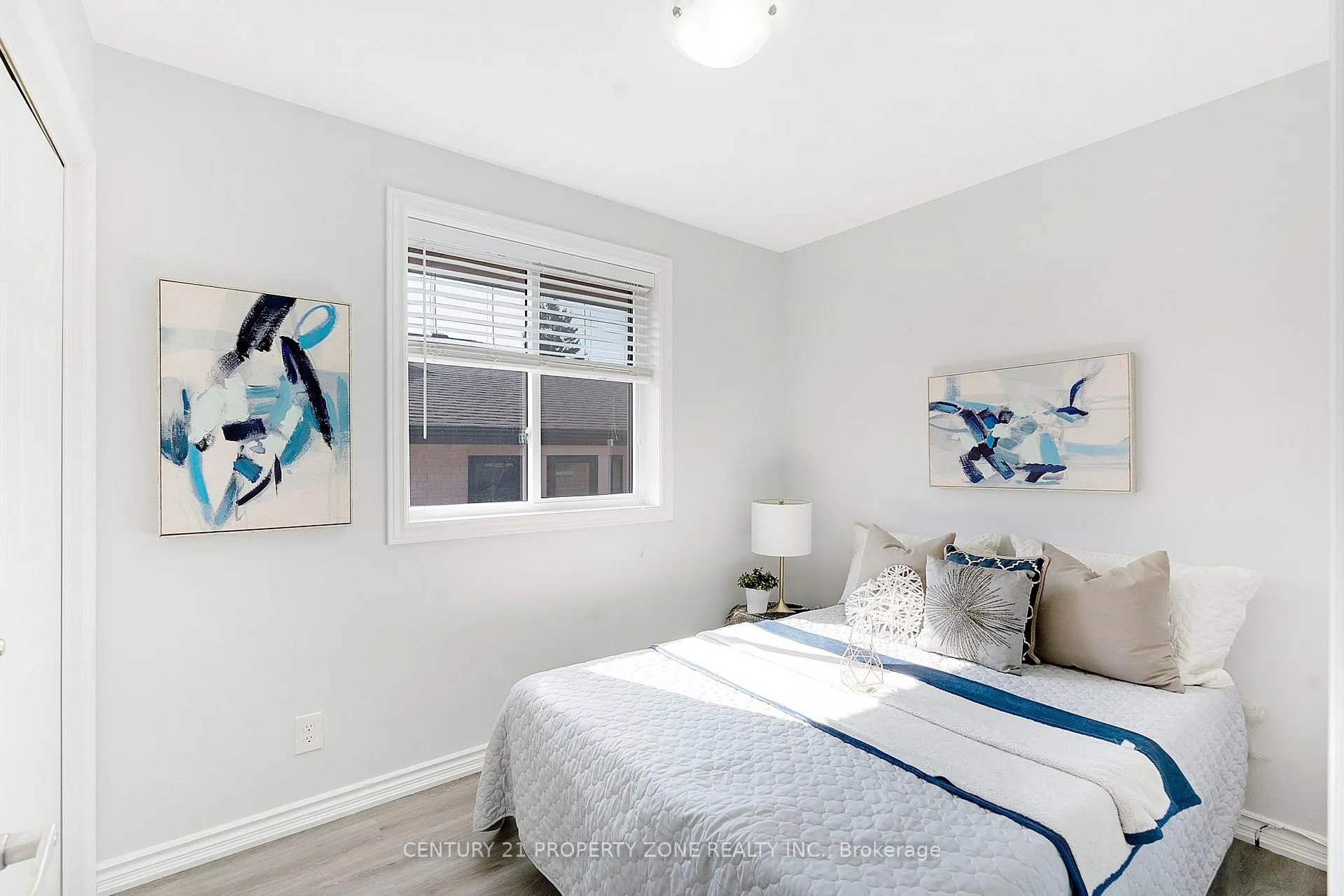 Photo 14 of 39 Southview Crescent, Cambridge — HOMEH