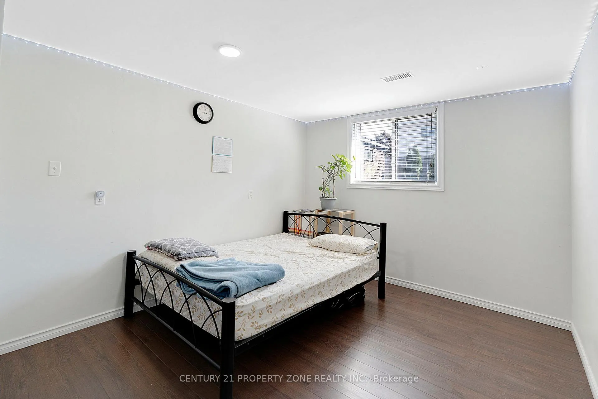 Photo 21 of 39 Southview Crescent, Cambridge — HOMEH