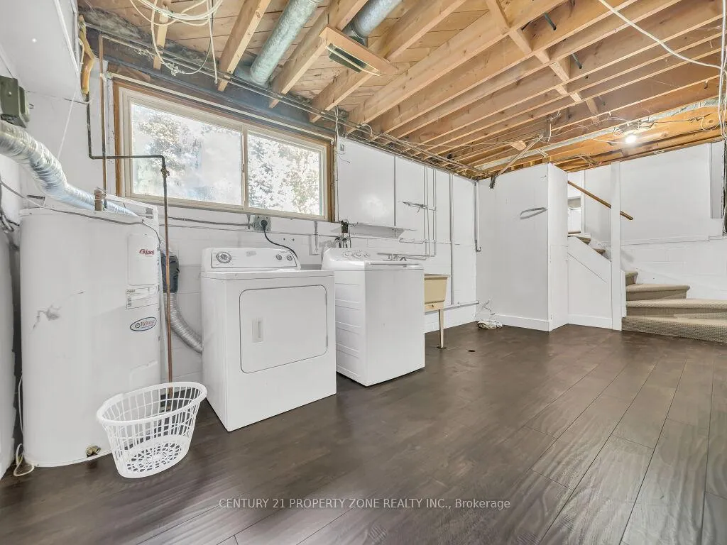 Photo 34 of 1002 Eastlawn Avenue, Sarnia — HOMEH