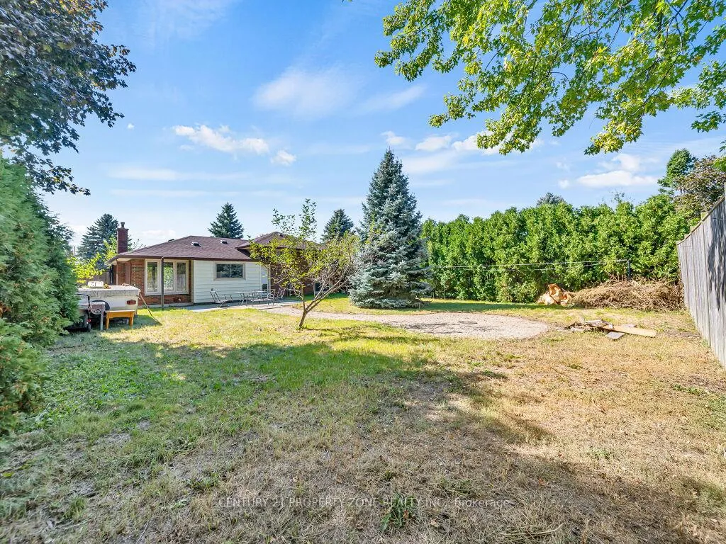 Photo 40 of 1002 Eastlawn Avenue, Sarnia — HOMEH