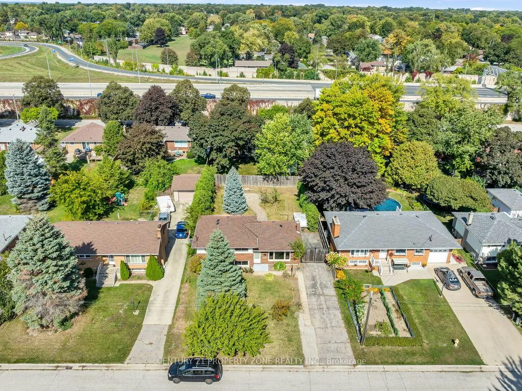 Photo 46 of 1002 Eastlawn Avenue, Sarnia — HOMEH