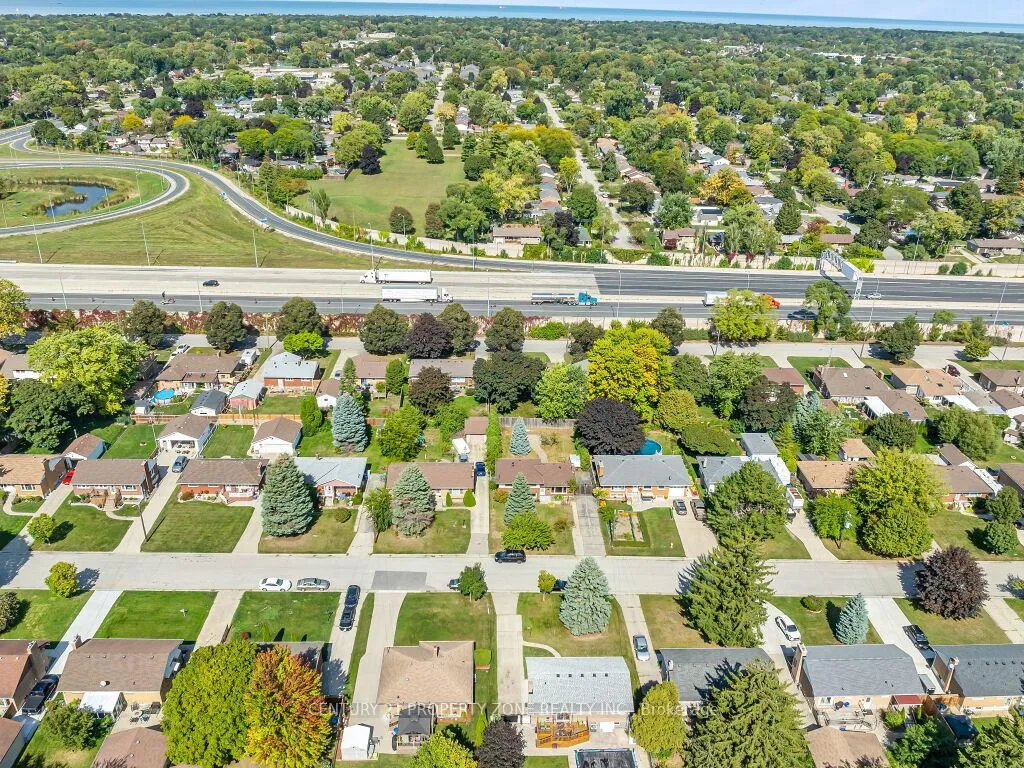 Photo 47 of 1002 Eastlawn Avenue, Sarnia — HOMEH
