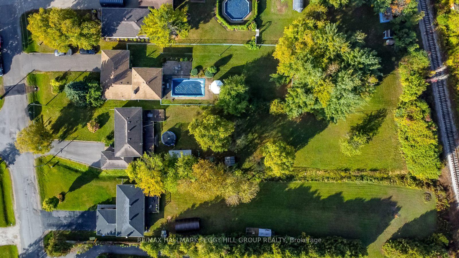 Photo 17 of 215 Phillips Street, Barrie, Ardagh — HOMEH
