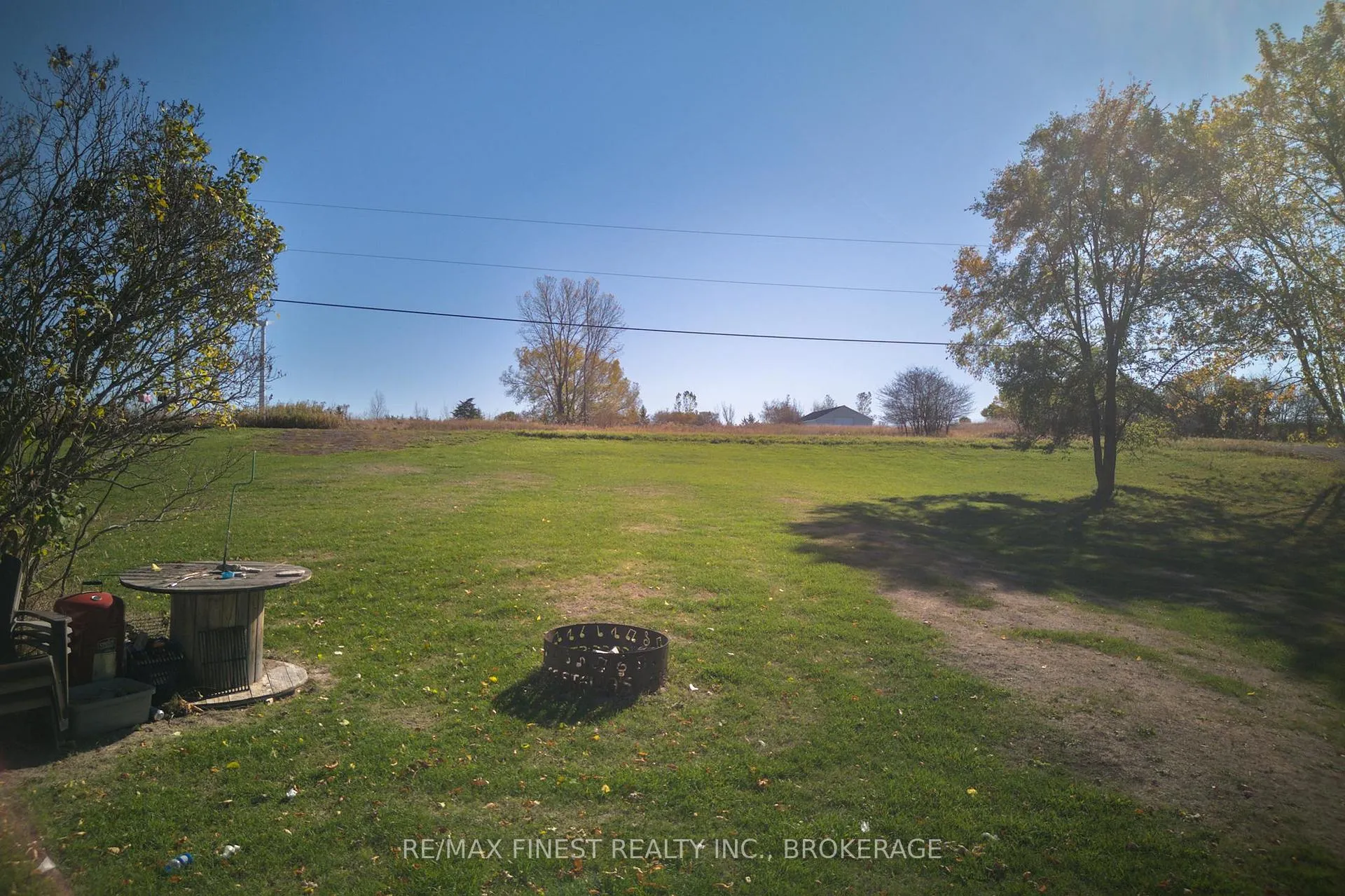 Photo 3 of 9060AA Front Road, Loyalist, Lennox and Addington - South — HOMEH