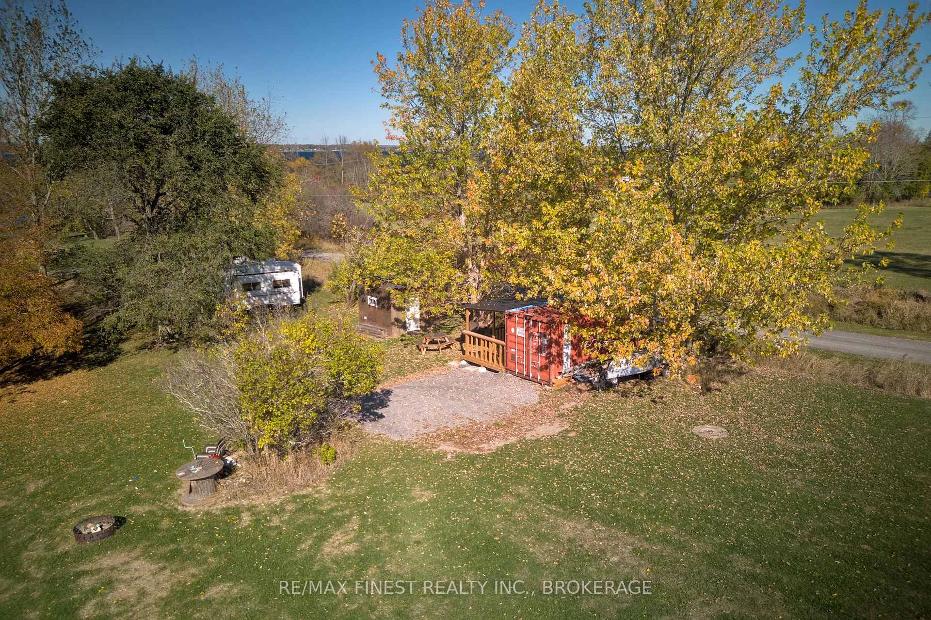 Photo 4 of 9060AA Front Road, Loyalist, Lennox and Addington - South — HOMEH