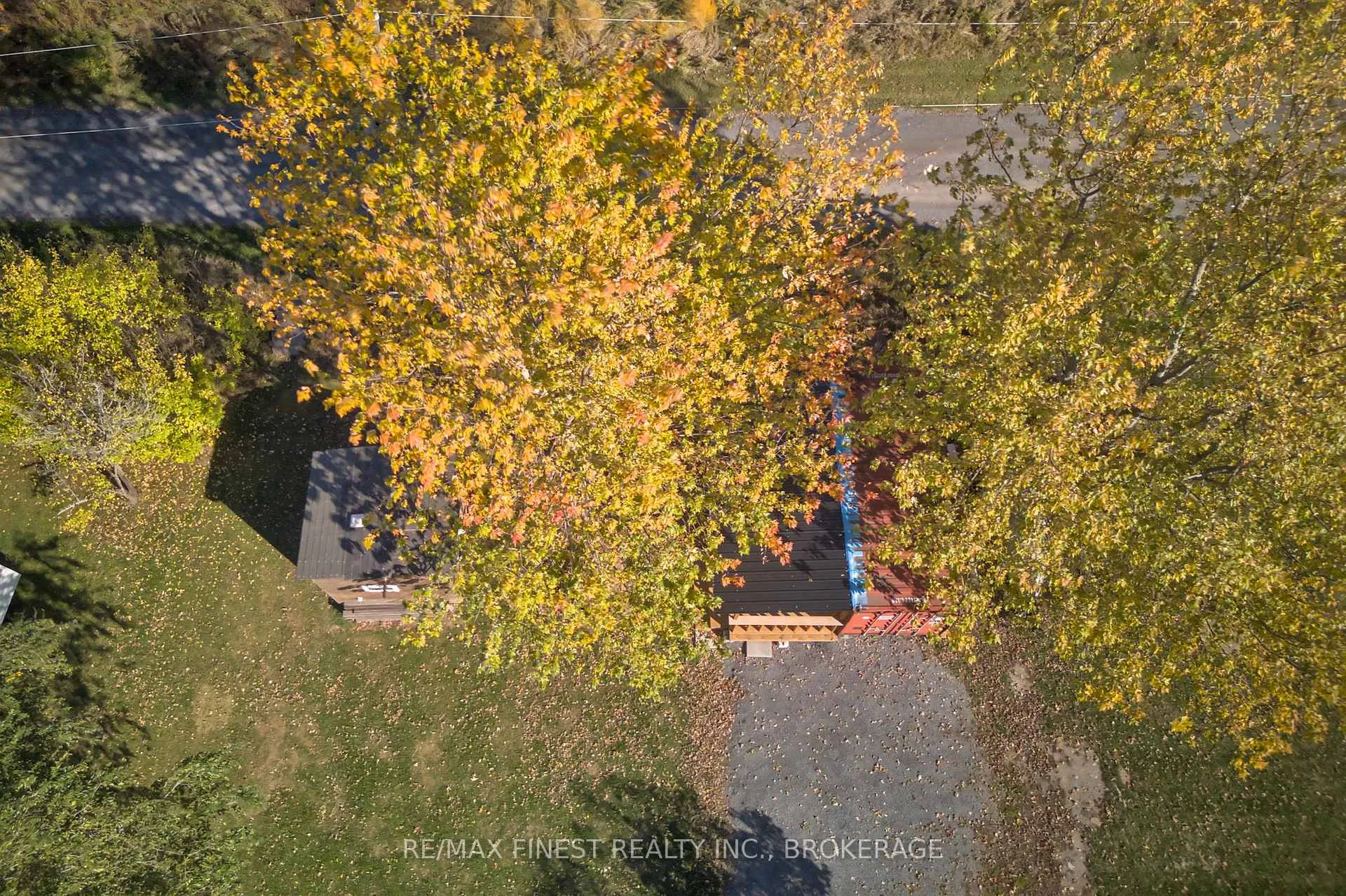 Photo 9 of 9060AA Front Road, Loyalist, Lennox and Addington - South — HOMEH