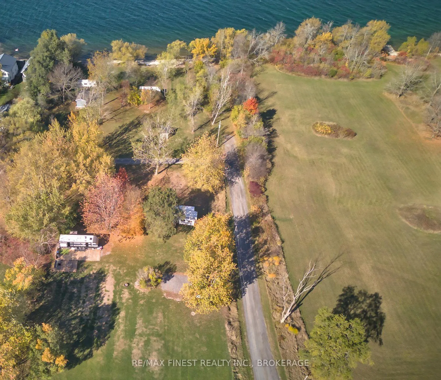 Photo 10 of 9060AA Front Road, Loyalist, Lennox and Addington - South — HOMEH