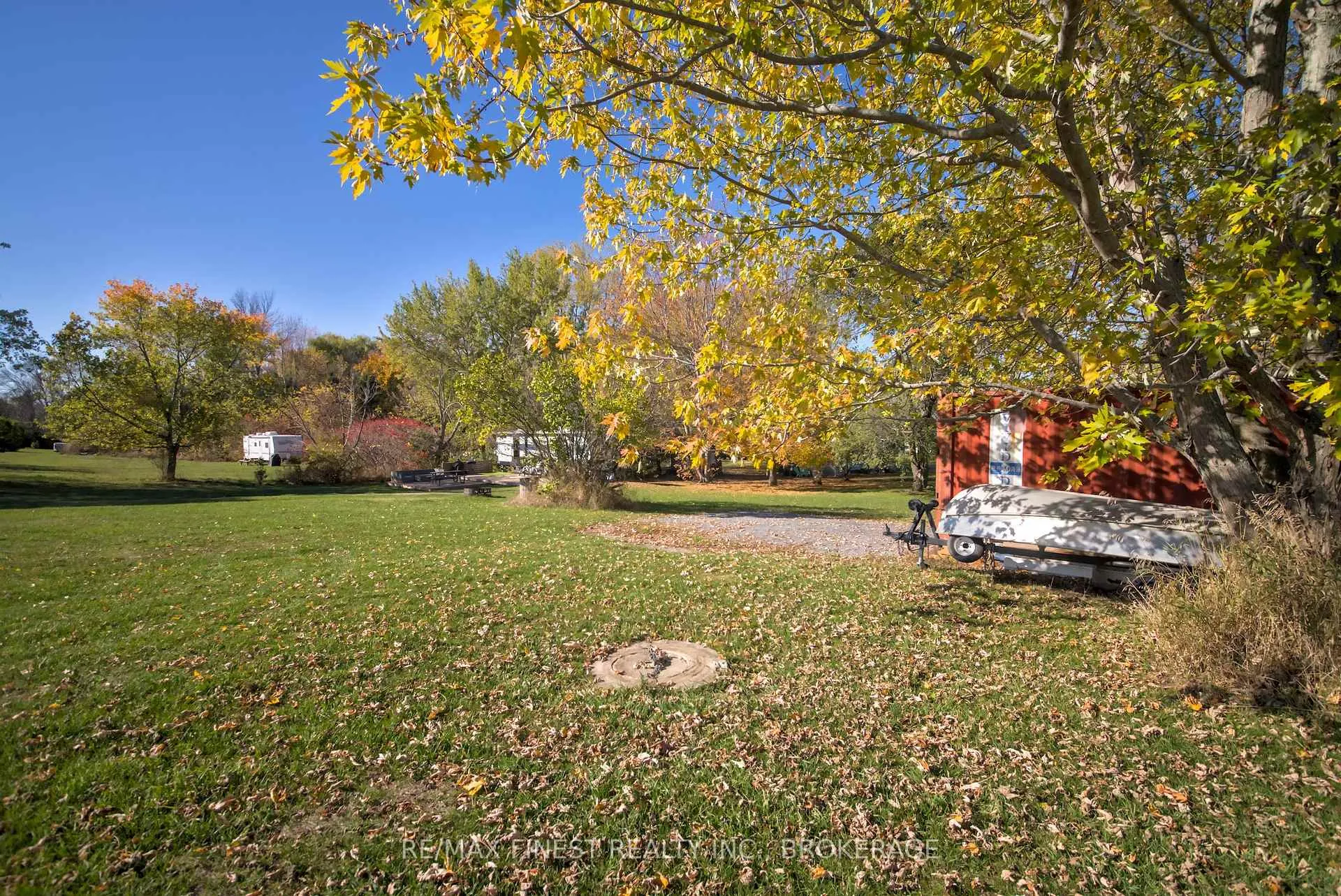 Photo 13 of 9060AA Front Road, Loyalist, Lennox and Addington - South — HOMEH
