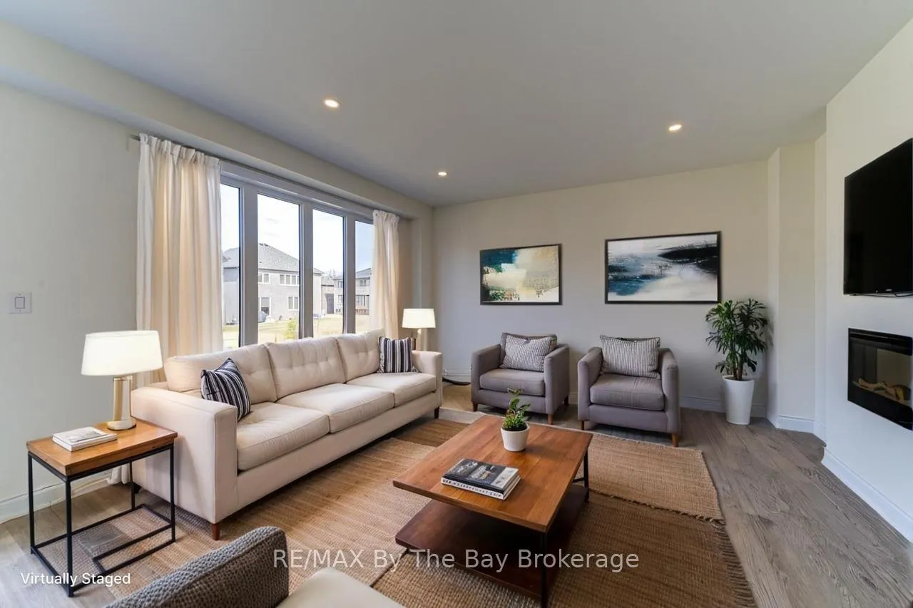 Photo 9 of 67 Nicort Road, Wasaga Beach — HOMEH
