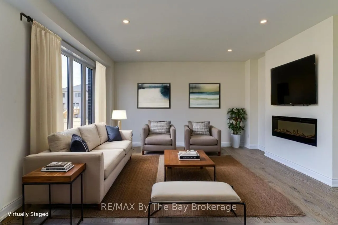 Photo 10 of 67 Nicort Road, Wasaga Beach — HOMEH