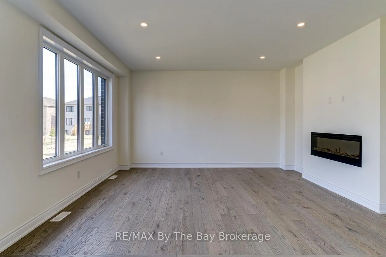 Photo 12 of 67 Nicort Road, Wasaga Beach — HOMEH
