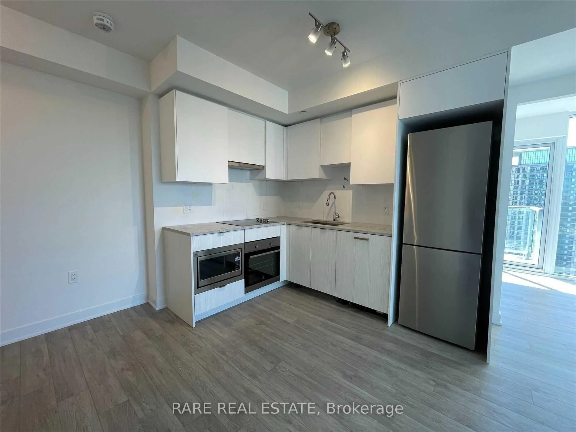 Photo 6 of Unit 2312, 195 Redpath Avenue, Toronto, Mount Pleasant West — HOMEH