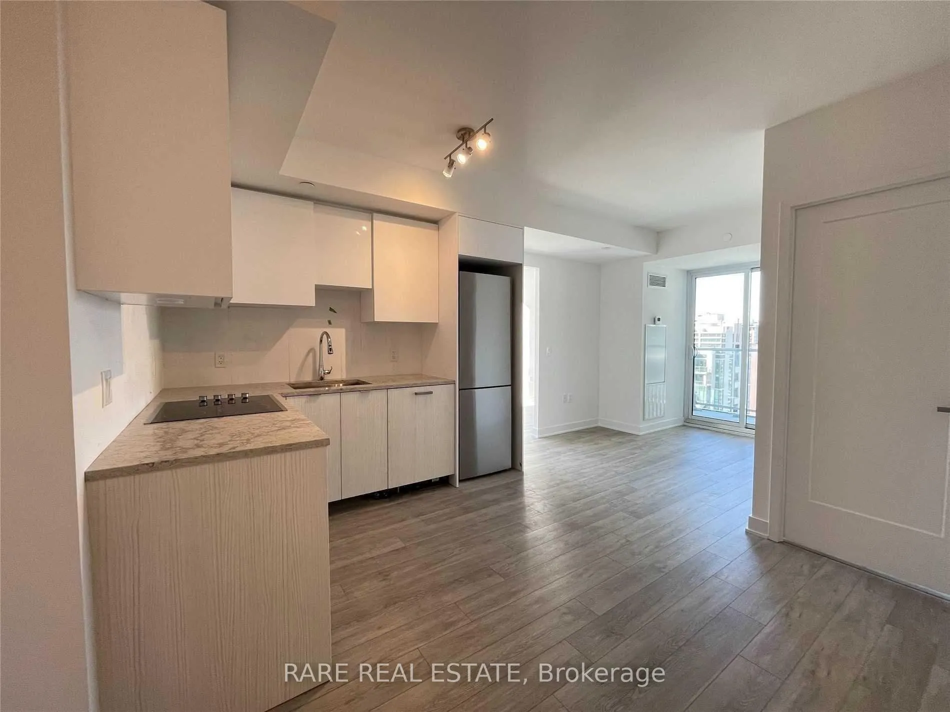 Photo 7 of Unit 2312, 195 Redpath Avenue, Toronto, Mount Pleasant West — HOMEH