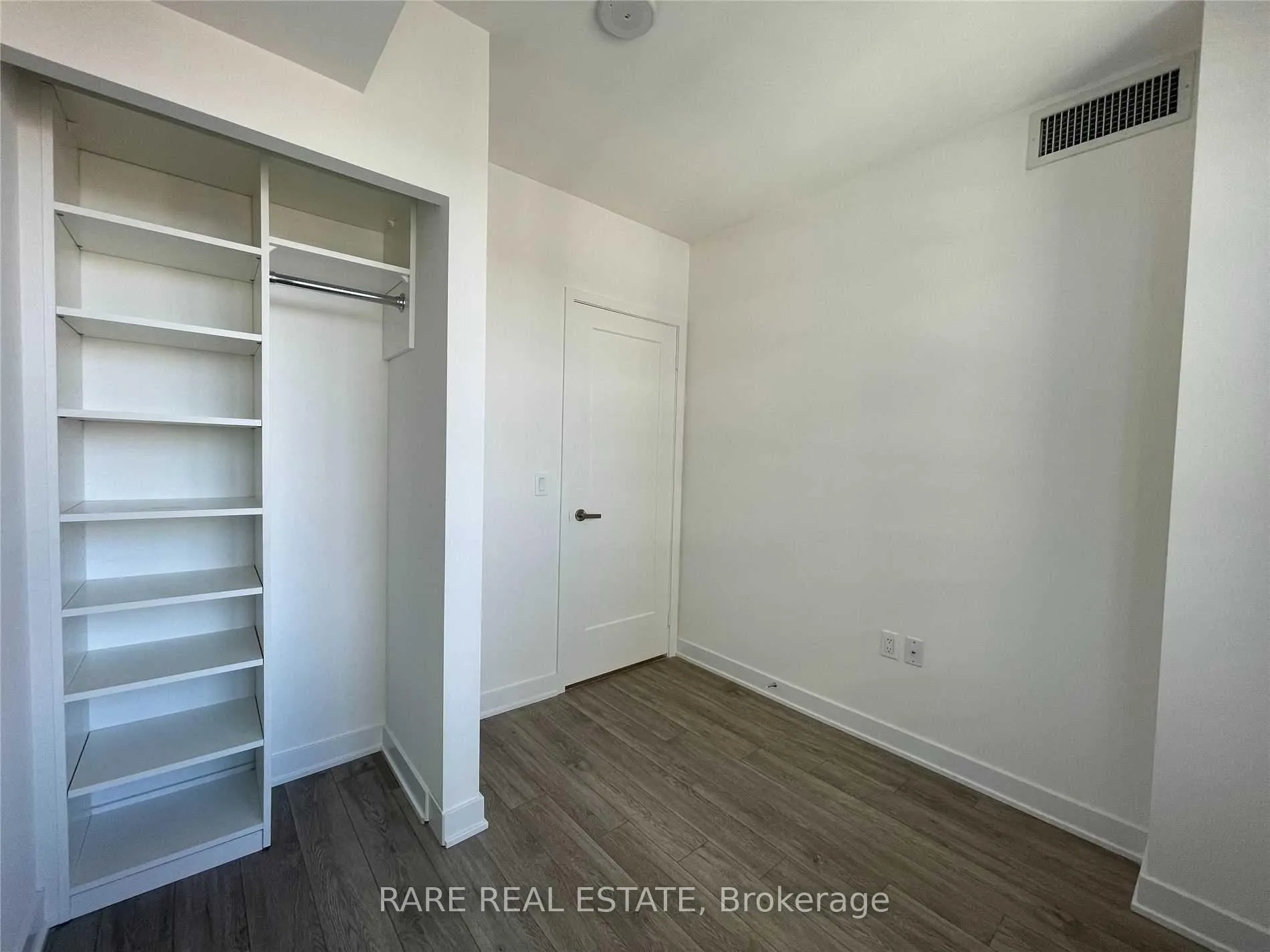 Photo 8 of Unit 2312, 195 Redpath Avenue, Toronto, Mount Pleasant West — HOMEH