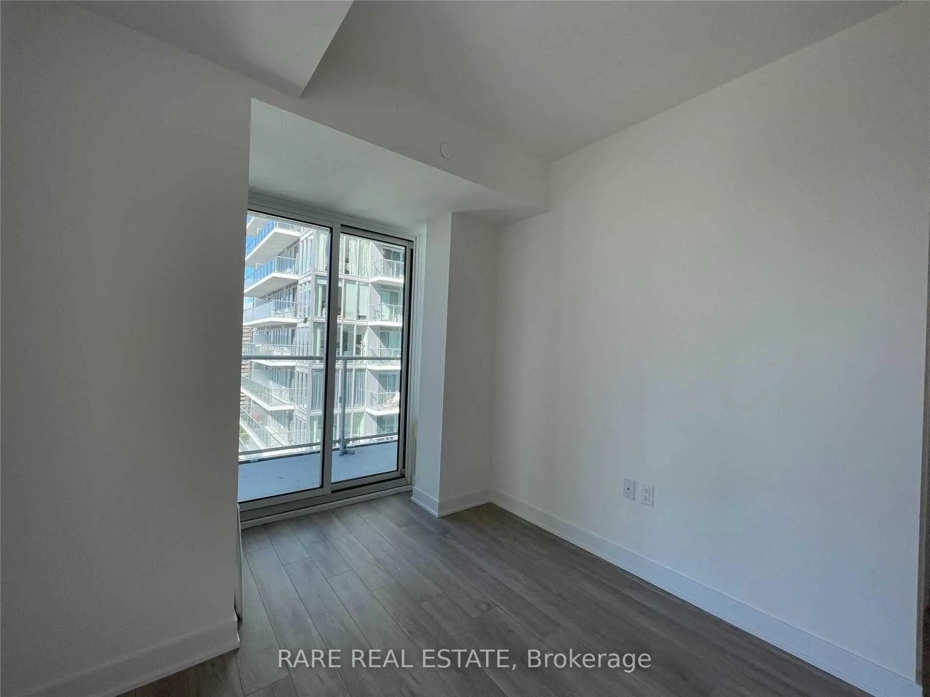 Photo 11 of Unit 2312, 195 Redpath Avenue, Toronto, Mount Pleasant West — HOMEH