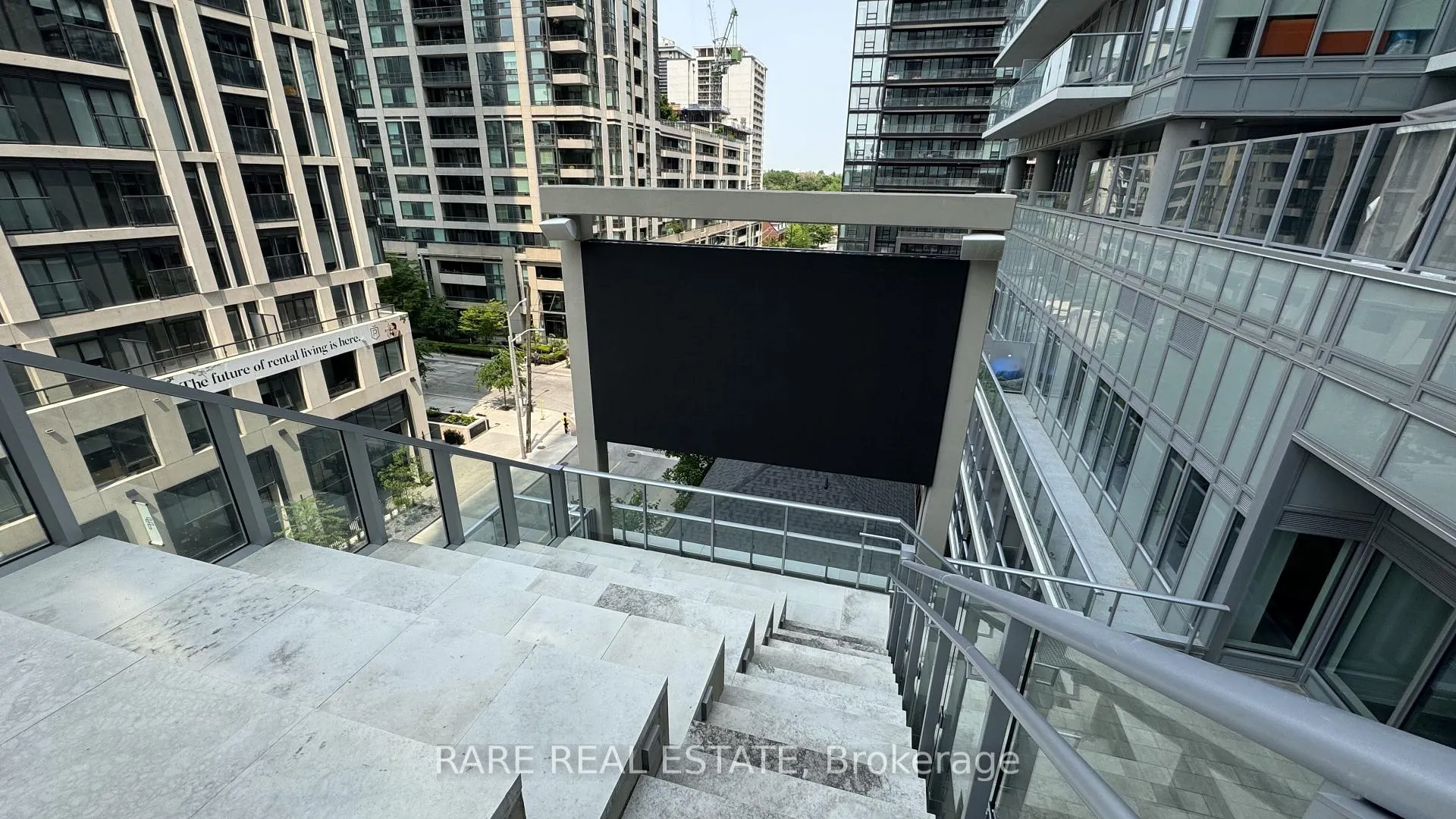 Photo 14 of Unit 2312, 195 Redpath Avenue, Toronto, Mount Pleasant West — HOMEH