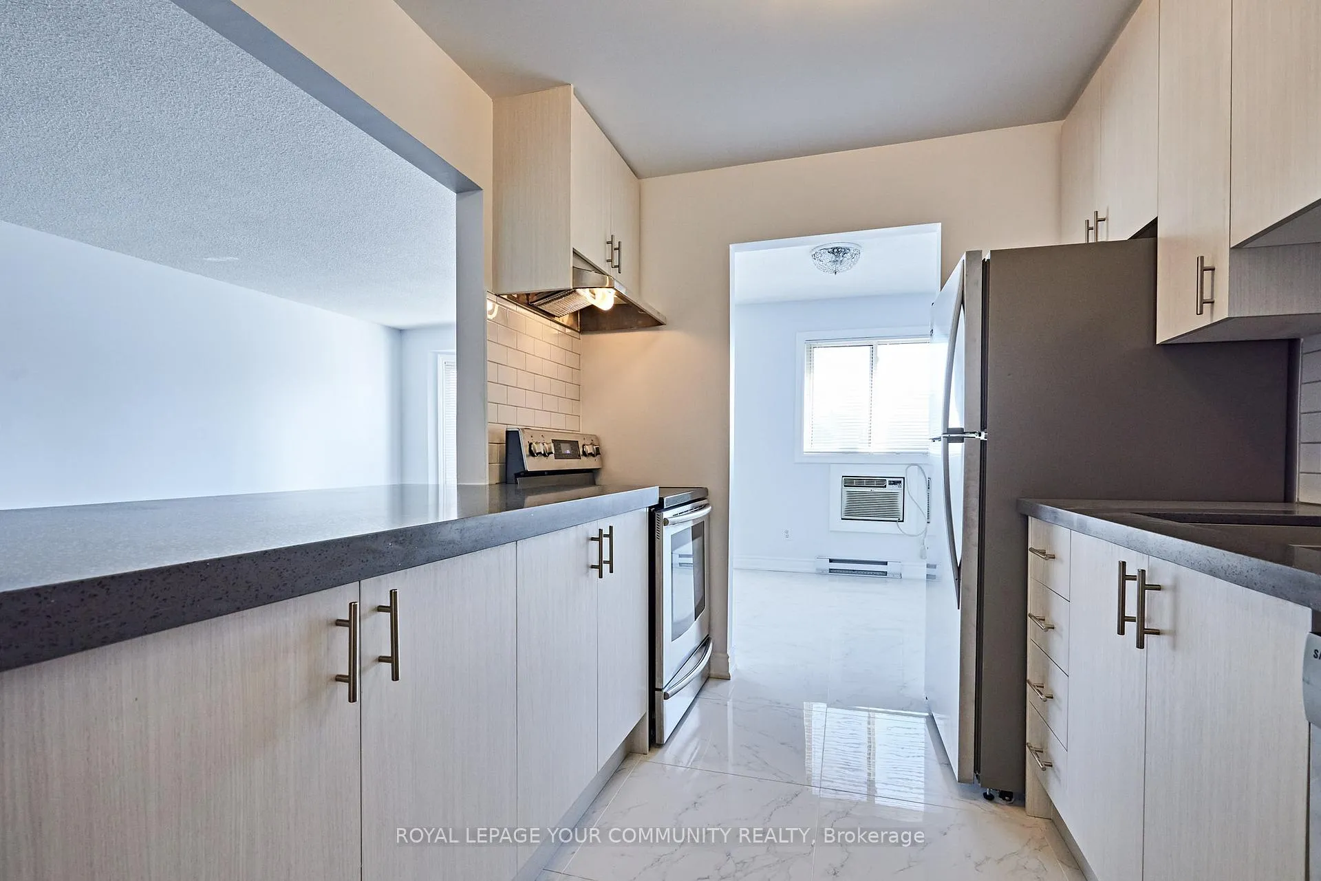 Photo 7 of Unit 201, 180 Centre Street S, Oshawa, Central — HOMEH
