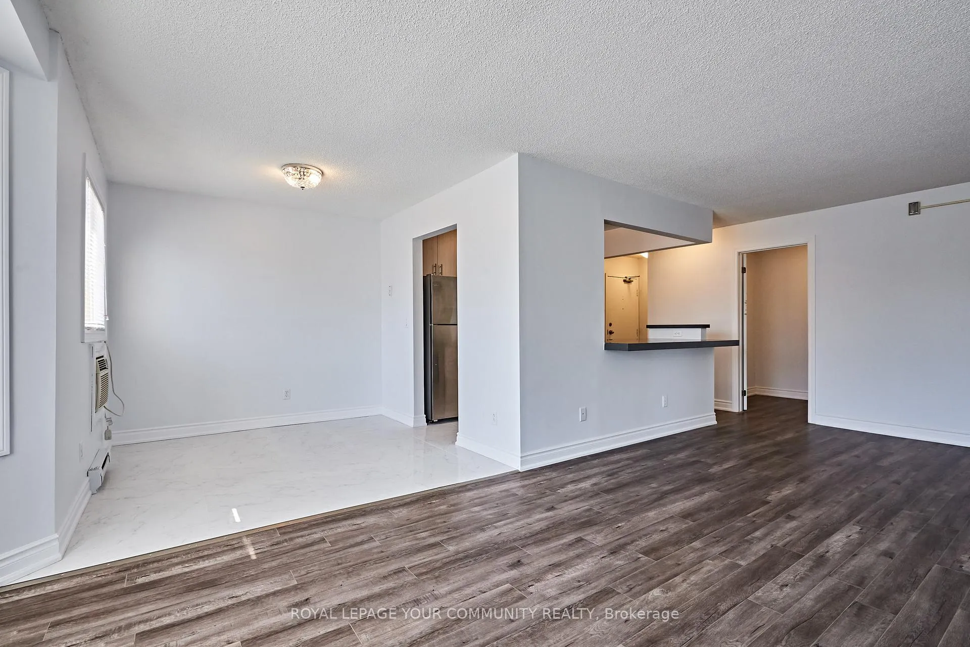Photo 11 of Unit 201, 180 Centre Street S, Oshawa, Central — HOMEH
