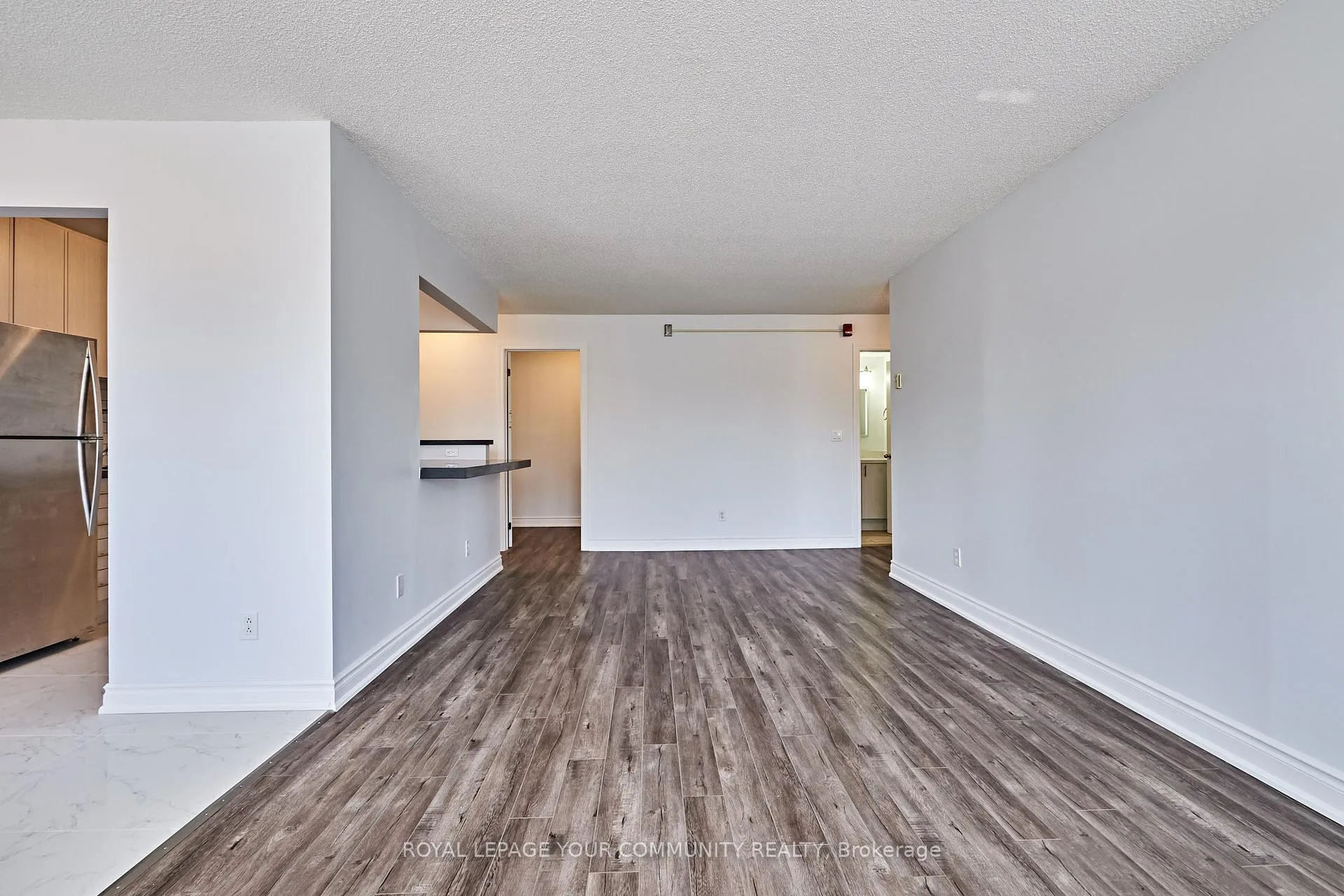 Photo 14 of Unit 201, 180 Centre Street S, Oshawa, Central — HOMEH