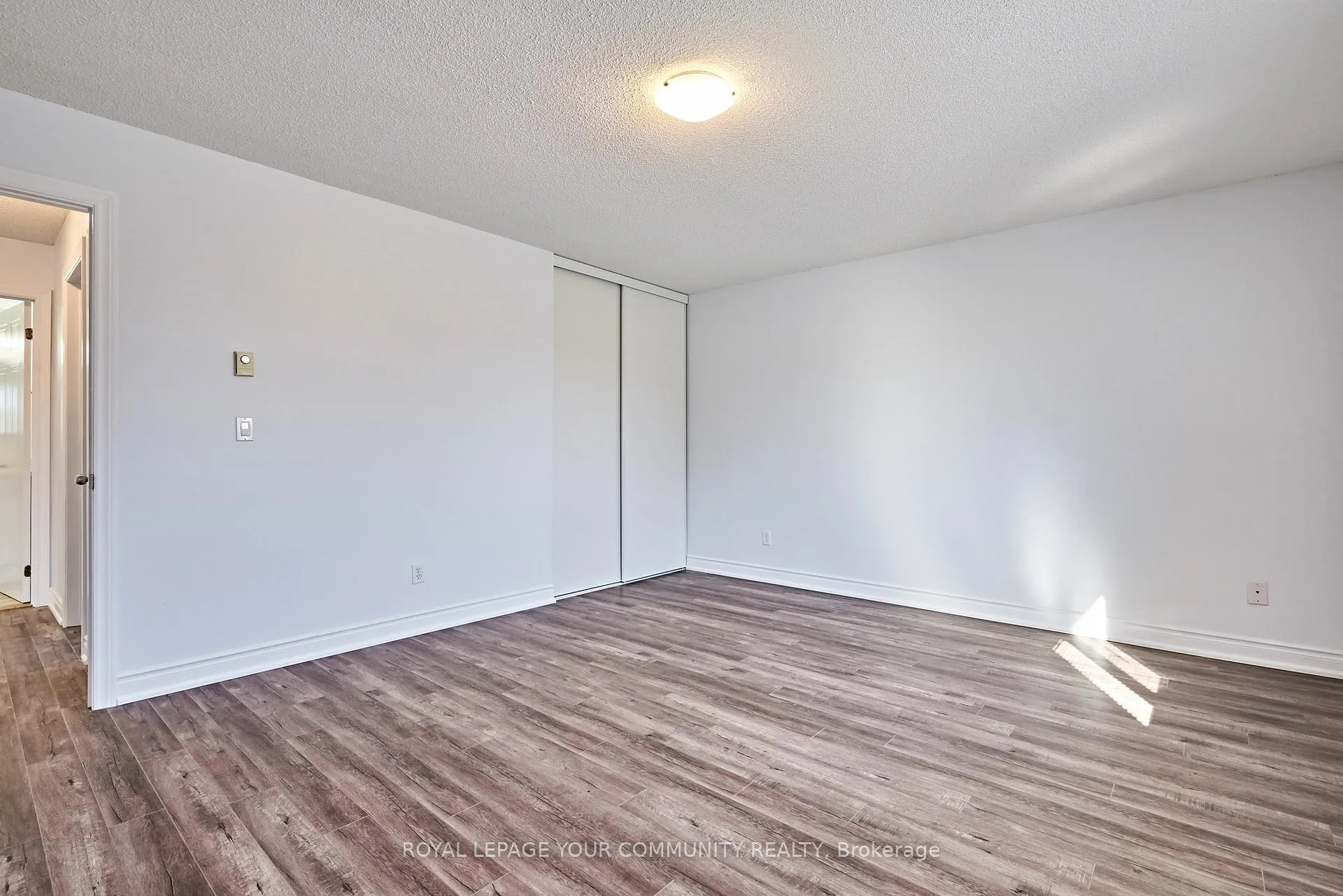 Photo 21 of Unit 201, 180 Centre Street S, Oshawa, Central — HOMEH