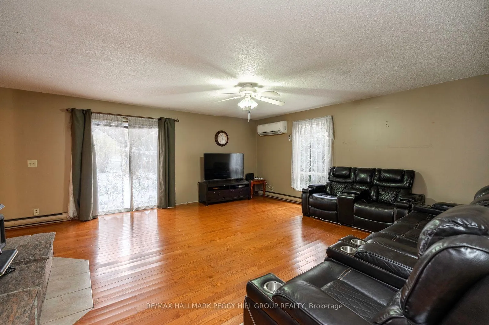 Photo 3 of 156 Centre Street, Burk's Falls — HOMEH